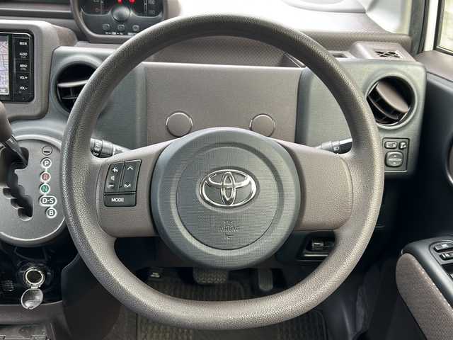 トヨタ ポルテ F 埼玉県 2015(平27)年 6.7万km ホワイトパールクリスタルシャイン 登録時66139km/ワンオーナー/バックカメラ/純正メモリナビ/　CD/Bluetooth/SDMSV/フルセグ/片側パワースライドドア/横滑り防止機能/社外15インチアルミホイール/キセノンオートライト/フォグランプ/純正フロアマット/ドアバイザー/電動格納ミラー/ウィンカーミラー/プッシュスタート/スマートキー×2/保証書/ナビ取扱説明書/取扱説明書