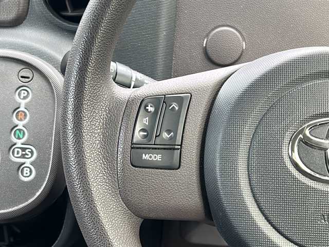 トヨタ ポルテ F 埼玉県 2015(平27)年 6.7万km ホワイトパールクリスタルシャイン 登録時66139km/ワンオーナー/バックカメラ/純正メモリナビ/　CD/Bluetooth/SDMSV/フルセグ/片側パワースライドドア/横滑り防止機能/社外15インチアルミホイール/キセノンオートライト/フォグランプ/純正フロアマット/ドアバイザー/電動格納ミラー/ウィンカーミラー/プッシュスタート/スマートキー×2/保証書/ナビ取扱説明書/取扱説明書