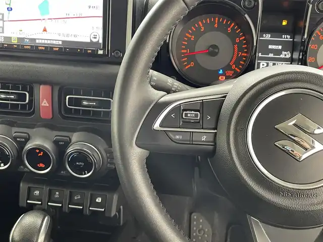 スズキ ジムニー シエラ JC 滋賀県 2019(令1)年 2.8万km ジャングルグリーン 純正8インチナビ/CD/DVD/USB/Bluetooth/フルセグテレビ/バックカメラ/セーフティセンス/クルーズコントロール/LEDヘッドライト/オートライト/フォグランプ/Ｄ/N席シートヒーター/ETC/プッシュスタート/スマートキー/純正フロアマット