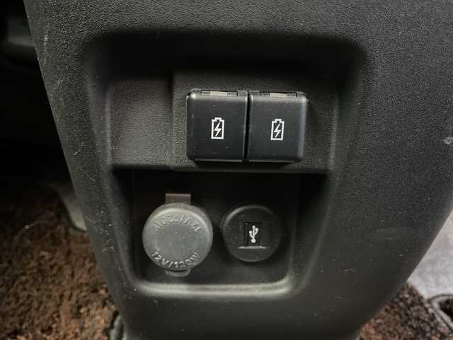 スズキ スペーシア カスタム HYBRID XS 千葉県 2021(令3)年 3.6万km ブルーイッシュブラックパール3 衝突軽減ブレーキ/レーンキープアシスト/レーダークルーズコントロール/全方位カメラ/純正SDナビ/（フルセグ/Bluetooth/CD/DVD/FM/AM）/ハーフレザーシート/シートヒーター（運転席のみ）/アイドリングストップ/LEDヘッドライト/フォグライト/ヘッドアップディスプレイ/電動格納ミラー/ロールサンシェード/シートバックテーブル