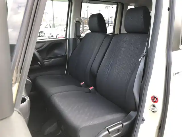 ホンダ Ｎ ＢＯＸ G SSパッケージ 鳥取県 2013(平25)年 10.8万km ヒダマリアイボリーパール ４・W・D/純正CDオーディオ/両側パワースライドドア/横滑り防止装置/プッシュエンジンスタート/アイドリングストップ/ウィンカーミラー/電動格納ミラー/ステアリングスイッチ/社外１４インチアルミ/オートエアコン/フロアマット/ドアバイザー