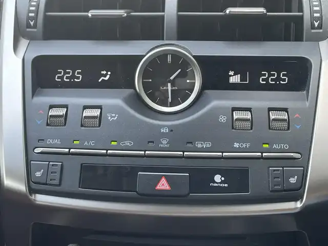 レクサス ＮＸ 300h Iパッケージ 島根県 2019(平31)年 6.4万km ソニッククォーツ ガラスルーフ/純正ナビ/CD/DVD/Blu-ray/DTV/Bluetooth/USB/パノラミックビューモニター/赤革シート/シートヒーター /パワーシート/メモリーシート /三眼LEDオートライト/オートハイビーム/ドライブレコーダー/ビルトインETC2.0/ステアリングスイッチ/ステアリングヒーター/スマートキー/プッシュスタート /純正アルミホイール/パワーバックドア