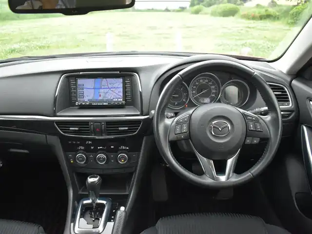 マツダ アテンザ セダン XD 福岡県 2012(平24)年 4.6万km ソウルレッドプレミアムメタリック 　アテンザセダン　XD　/社外ナビ/　　CD/DVD/フルセグTV/B・T/　　CA9PA/バックカメラ/スマートシティブレーキサポート/レーダークルーズコントロール/パドルシフト/HID/フォグランプ/OP　19インチアルミホイール/ETC/保証書あり/取扱説明書あり/スペアキーあり