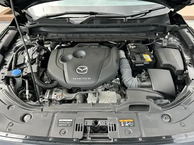 マツダ ＣＸ－５ XD スポーツアピアランス 滋賀県 2022(令4)年 6.3万km ジェットブラックマイカ ディーゼル/4WD(F4)/6速AT/電動スライドガラスサンルーフ/BOSEサウンド/10.25インチ純正ナビ/(FM/AM/フルセグ/Bluetooth)/３６０°ビュー・モニター/バックカメラ/ETC/ワイヤレス充電/プリクラッシュブレーキアシスト	/ブラインドスポットモニタリング（ＢＳＭ）/リアクロストラフィックアラート（ＲＣＴＡ）/レーンキープアシスト	/レーダークルーズコントロール/標識検知機能/運転席・助手席シートヒーター/シートメモリー/アイドリングストップ	/電動格納ミラー/電動リアゲート/電動パーキング/ブレーキホールド/革巻きステアリング/ステアリングスイッチ/ステアリングヒーター/パドルシフト/ヘッドアップディスプレイ/オートライト/LEDヘッドライト/フロントフォグ/自動防眩ミラー/フルオートエアコン/プッシュスタート/スマートキー/純正フロアマット/トノカバー