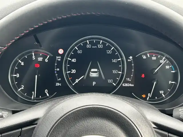 マツダ ＣＸ－５ XD スポーツアピアランス 滋賀県 2022(令4)年 6.3万km ジェットブラックマイカ ディーゼル/4WD(F4)/6速AT/電動スライドガラスサンルーフ/BOSEサウンド/10.25インチ純正ナビ/(FM/AM/フルセグ/Bluetooth)/３６０°ビュー・モニター/バックカメラ/ETC/ワイヤレス充電/プリクラッシュブレーキアシスト	/ブラインドスポットモニタリング（ＢＳＭ）/リアクロストラフィックアラート（ＲＣＴＡ）/レーンキープアシスト	/レーダークルーズコントロール/標識検知機能/運転席・助手席シートヒーター/シートメモリー/アイドリングストップ	/電動格納ミラー/電動リアゲート/電動パーキング/ブレーキホールド/革巻きステアリング/ステアリングスイッチ/ステアリングヒーター/パドルシフト/ヘッドアップディスプレイ/オートライト/LEDヘッドライト/フロントフォグ/自動防眩ミラー/フルオートエアコン/プッシュスタート/スマートキー/純正フロアマット/トノカバー