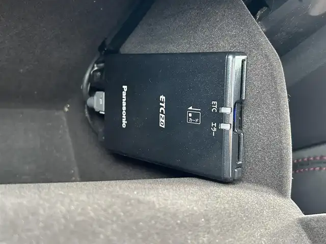 マツダ ＣＸ－５ XD スポーツアピアランス 滋賀県 2022(令4)年 6.3万km ジェットブラックマイカ ディーゼル/4WD(F4)/6速AT/電動スライドガラスサンルーフ/BOSEサウンド/10.25インチ純正ナビ/(FM/AM/フルセグ/Bluetooth)/３６０°ビュー・モニター/バックカメラ/ETC/ワイヤレス充電/プリクラッシュブレーキアシスト	/ブラインドスポットモニタリング（ＢＳＭ）/リアクロストラフィックアラート（ＲＣＴＡ）/レーンキープアシスト	/レーダークルーズコントロール/標識検知機能/運転席・助手席シートヒーター/シートメモリー/アイドリングストップ	/電動格納ミラー/電動リアゲート/電動パーキング/ブレーキホールド/革巻きステアリング/ステアリングスイッチ/ステアリングヒーター/パドルシフト/ヘッドアップディスプレイ/オートライト/LEDヘッドライト/フロントフォグ/自動防眩ミラー/フルオートエアコン/プッシュスタート/スマートキー/純正フロアマット/トノカバー