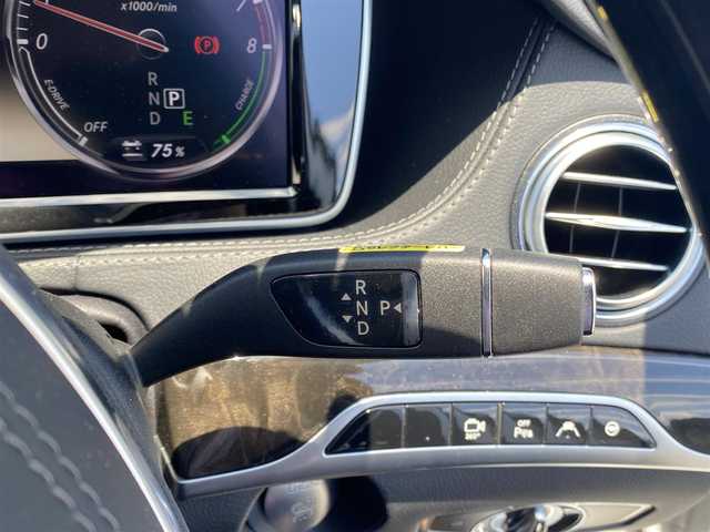 メルセデス・ベンツ Ｓ４００ ハイブリッド エクスクルーシブ 福岡県 2014(平26)年 3.4万km ダイヤモンドホワイト レーダーセーフティパッケージ/ACC/純正ナビ/フルセグ/全方位カメラ/サンルーフ/Burmester/黒レザー/シートヒーター/ベンチレーション/イージークローザー/パフュームアトマイザー/パドルシフト/取説/保証書/スペアキー