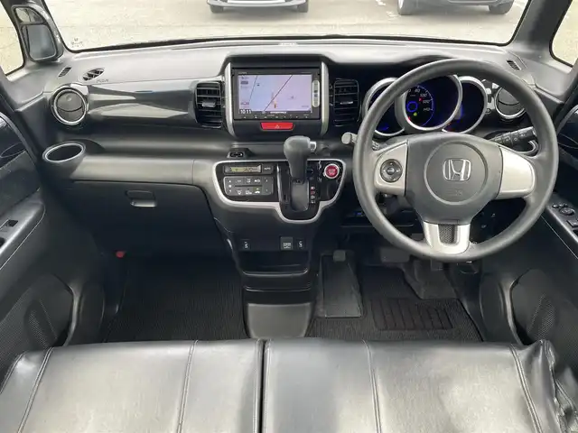 ホンダ Ｎ ＢＯＸ カスタム SSパッケージ 岩手県 2015(平27)年 11.6万km プレミアムゴールドパープルパール (株)IDOMが運営する【じしゃロン盛岡店】の自社ローン専用車両になりますこちらは現金またはオートローンご利用時の価格です。自社ローンご希望の方は別途その旨お申付け下さい/Ａパッケージ/あんしんパッケージ/ナビ装着用スペシャルパッケージ/純正メモリーナビ/リア両側パワースライドドア/ディスチャージヘッドライト(オートライトコントロール機構付)/14インチアルミホイール/アイドリングストップ/運転席シートハイトアジャスター/プラズマクラスター搭載オートエアコン/ＬＥＤルームランプ/スーパーＵＶカットフロントドアガラス＋ＩＲカットフロントウィンドウ・フロントドアガラス/シートヒーター＆親水/ヒーテッドドアミラー＆フロントドア撥水ガラス