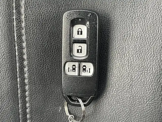 ホンダ Ｎ ＢＯＸ カスタム SSパッケージ 岩手県 2015(平27)年 11.6万km プレミアムゴールドパープルパール (株)IDOMが運営する【じしゃロン盛岡店】の自社ローン専用車両になりますこちらは現金またはオートローンご利用時の価格です。自社ローンご希望の方は別途その旨お申付け下さい/Ａパッケージ/あんしんパッケージ/ナビ装着用スペシャルパッケージ/純正メモリーナビ/リア両側パワースライドドア/ディスチャージヘッドライト(オートライトコントロール機構付)/14インチアルミホイール/アイドリングストップ/運転席シートハイトアジャスター/プラズマクラスター搭載オートエアコン/ＬＥＤルームランプ/スーパーＵＶカットフロントドアガラス＋ＩＲカットフロントウィンドウ・フロントドアガラス/シートヒーター＆親水/ヒーテッドドアミラー＆フロントドア撥水ガラス