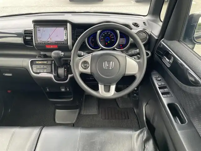 ホンダ Ｎ ＢＯＸ カスタム SSパッケージ 岩手県 2015(平27)年 11.6万km プレミアムゴールドパープルパール (株)IDOMが運営する【じしゃロン盛岡店】の自社ローン専用車両になりますこちらは現金またはオートローンご利用時の価格です。自社ローンご希望の方は別途その旨お申付け下さい/Ａパッケージ/あんしんパッケージ/ナビ装着用スペシャルパッケージ/純正メモリーナビ/リア両側パワースライドドア/ディスチャージヘッドライト(オートライトコントロール機構付)/14インチアルミホイール/アイドリングストップ/運転席シートハイトアジャスター/プラズマクラスター搭載オートエアコン/ＬＥＤルームランプ/スーパーＵＶカットフロントドアガラス＋ＩＲカットフロントウィンドウ・フロントドアガラス/シートヒーター＆親水/ヒーテッドドアミラー＆フロントドア撥水ガラス