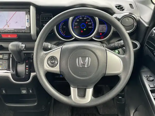 ホンダ Ｎ ＢＯＸ カスタム SSパッケージ 岩手県 2015(平27)年 11.6万km プレミアムゴールドパープルパール (株)IDOMが運営する【じしゃロン盛岡店】の自社ローン専用車両になりますこちらは現金またはオートローンご利用時の価格です。自社ローンご希望の方は別途その旨お申付け下さい/Ａパッケージ/あんしんパッケージ/ナビ装着用スペシャルパッケージ/純正メモリーナビ/リア両側パワースライドドア/ディスチャージヘッドライト(オートライトコントロール機構付)/14インチアルミホイール/アイドリングストップ/運転席シートハイトアジャスター/プラズマクラスター搭載オートエアコン/ＬＥＤルームランプ/スーパーＵＶカットフロントドアガラス＋ＩＲカットフロントウィンドウ・フロントドアガラス/シートヒーター＆親水/ヒーテッドドアミラー＆フロントドア撥水ガラス