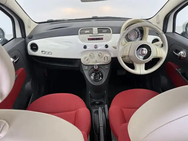 フィアット ５００ 1．4 16V ポップ 愛知県 2008(平20)年 10.4万km 白 純正オーディオ/CDプレイヤー/純正フロアマット/ハロゲンヘッドライト/フロントフォグランプ/パワーステアリング/パワーウィンドウ/ABS/エアバッグ（W/サイド/カーテン）/取扱説明書/保証書/リモコンキー