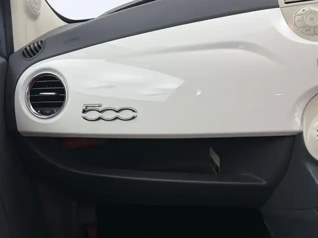 フィアット ５００ 1．4 16V ポップ 愛知県 2008(平20)年 10.4万km 白 純正オーディオ/CDプレイヤー/純正フロアマット/ハロゲンヘッドライト/フロントフォグランプ/パワーステアリング/パワーウィンドウ/ABS/エアバッグ（W/サイド/カーテン）/取扱説明書/保証書/リモコンキー