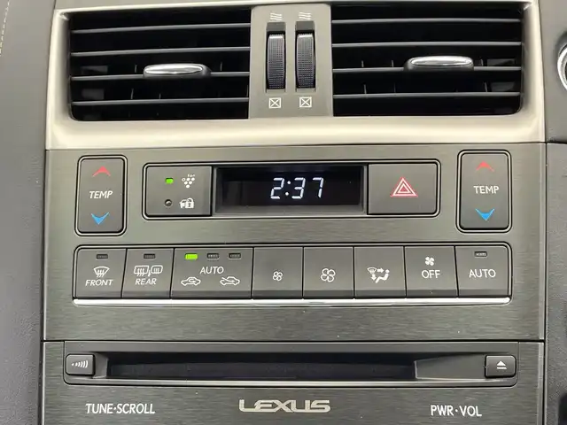 レクサス ＨＳ 250h バージョンC 栃木県 2016(平28)年 3万km ソニッククォーツ 純正ナビ/(CD/DVD/フルセグTV/Bluetooth/MSV/SD/AUX)/禁煙車/バックカメラ/フロントカメラ/本革シート/前後コーナーセンサー/ビルトインETC/パワーシート/シートヒーター/オートライト/HIDヘッドライト/横滑り防止装置/フォグランプ/スマートキー/プッシュスタート/ステアリングスイッチ/革巻きステアリング/ウィンカーミラー/電動格納ミラー/純正18インチアルミホイール/純正フロアマット/レーダーsupercat/＊シフトノブ欠品