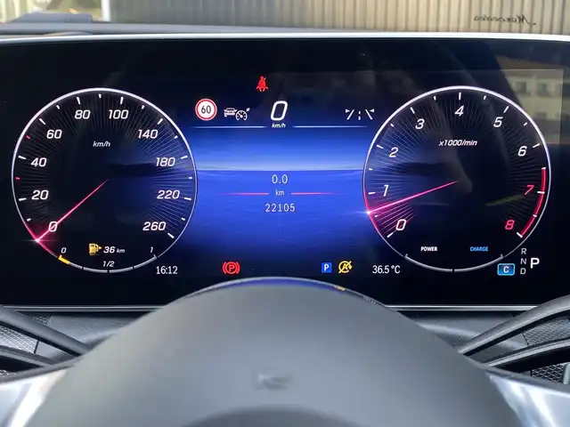 メルセデス・ベンツ Ｍ・ベンツ Ｃ２００ ステーションワゴンアバンギャルド 福岡県 2022(令4)年 2.3万km オブシディアンブラック ベーシックパッケージ/HUD/レーダーセーフティパッケージ/360度カメラ/パワーテールゲート/純正HDDナビ/フルセグTV/ETC/黒半革/シートヒーター/純正17インチAW/LEDヘッドライト/ブラインドスポット/レーンキープ/アダプティブクルーズコントロール/前後ドラレコ/スマートキー/アンビエントライト