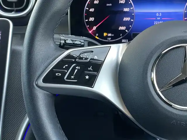 メルセデス・ベンツ Ｍ・ベンツ Ｃ２００ ステーションワゴンアバンギャルド 福岡県 2022(令4)年 2.3万km オブシディアンブラック ベーシックパッケージ/HUD/レーダーセーフティパッケージ/360度カメラ/パワーテールゲート/純正HDDナビ/フルセグTV/ETC/黒半革/シートヒーター/純正17インチAW/LEDヘッドライト/ブラインドスポット/レーンキープ/アダプティブクルーズコントロール/前後ドラレコ/スマートキー/アンビエントライト