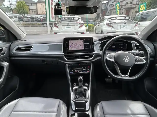 フォルクスワーゲン ＶＷ Ｔ－ロック TSI スタイル 埼玉県 2022(令4)年 1.5万km 黒 ワンオーナー車/黒革シート/前席シートヒーター/純正ナビTV/バックカメラ/前後ドラレコ/ETC/パワーバックドア/LEDヘッドライト/クリアランスソナー/アクティブクルーズコントロール/衝突軽減ブレーキ/プッシュスタート/スマートキー/走行１４４９９キロ/保証書付整備手帳/取扱説明書