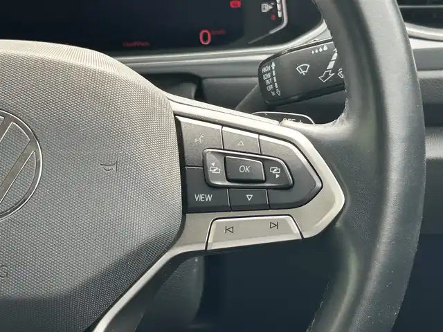 フォルクスワーゲン ＶＷ Ｔ－ロック TSI スタイル 埼玉県 2022(令4)年 1.5万km 黒 ワンオーナー車/黒革シート/前席シートヒーター/純正ナビTV/バックカメラ/前後ドラレコ/ETC/パワーバックドア/LEDヘッドライト/クリアランスソナー/アクティブクルーズコントロール/衝突軽減ブレーキ/プッシュスタート/スマートキー/走行１４４９９キロ/保証書付整備手帳/取扱説明書