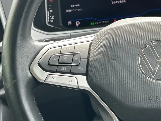 フォルクスワーゲン ＶＷ Ｔ－ロック TSI スタイル 埼玉県 2022(令4)年 1.5万km 黒 ワンオーナー車/黒革シート/前席シートヒーター/純正ナビTV/バックカメラ/前後ドラレコ/ETC/パワーバックドア/LEDヘッドライト/クリアランスソナー/アクティブクルーズコントロール/衝突軽減ブレーキ/プッシュスタート/スマートキー/走行１４４９９キロ/保証書付整備手帳/取扱説明書