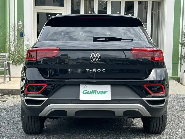 フォルクスワーゲン ＶＷ Ｔ－ロック TSI スタイル 埼玉県 2022(令4)年 1.5万km 黒 ワンオーナー車/黒革シート/前席シートヒーター/純正ナビTV/バックカメラ/前後ドラレコ/ETC/パワーバックドア/LEDヘッドライト/クリアランスソナー/アクティブクルーズコントロール/衝突軽減ブレーキ/プッシュスタート/スマートキー/走行１４４９９キロ/保証書付整備手帳/取扱説明書