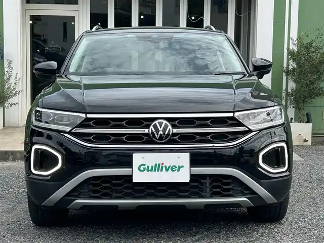 フォルクスワーゲン ＶＷ Ｔ－ロック TSI スタイル 埼玉県 2022(令4)年 1.5万km 黒 ワンオーナー車/黒革シート/前席シートヒーター/純正ナビTV/バックカメラ/前後ドラレコ/ETC/パワーバックドア/LEDヘッドライト/クリアランスソナー/アクティブクルーズコントロール/衝突軽減ブレーキ/プッシュスタート/スマートキー/走行１４４９９キロ/保証書付整備手帳/取扱説明書