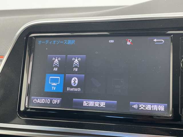トヨタ シエンタ ハイブリッド G 愛知県 2015(平27)年 9.3万km ホワイトパールクリスタルシャイン 純正ナビ/両側パワースライドドア/シートヒーター/バックカメラ/純正アルミホイール/ＥＴＣ/ドライブレコーダー/衝突軽減システム/フルセグ/CD DVD/Bluetooth/LEDヘッドライト/レーンキープアシスト/オートマチックハイビーム/ステアリングスイッチ/スマートキー/プッシュスタート