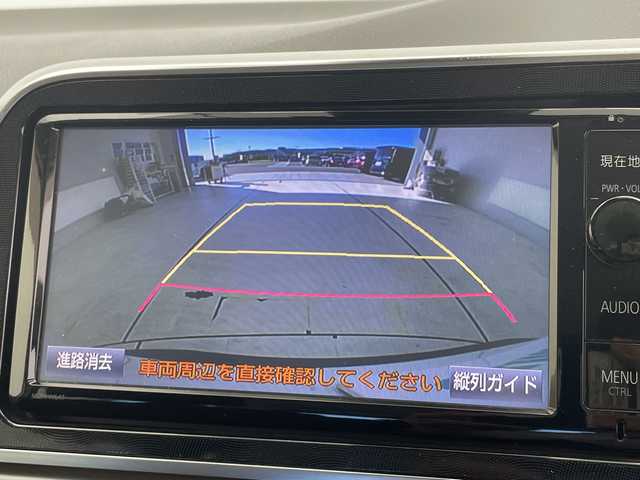 トヨタ シエンタ ハイブリッド G 愛知県 2015(平27)年 9.3万km ホワイトパールクリスタルシャイン 純正ナビ/両側パワースライドドア/シートヒーター/バックカメラ/純正アルミホイール/ＥＴＣ/ドライブレコーダー/衝突軽減システム/フルセグ/CD DVD/Bluetooth/LEDヘッドライト/レーンキープアシスト/オートマチックハイビーム/ステアリングスイッチ/スマートキー/プッシュスタート