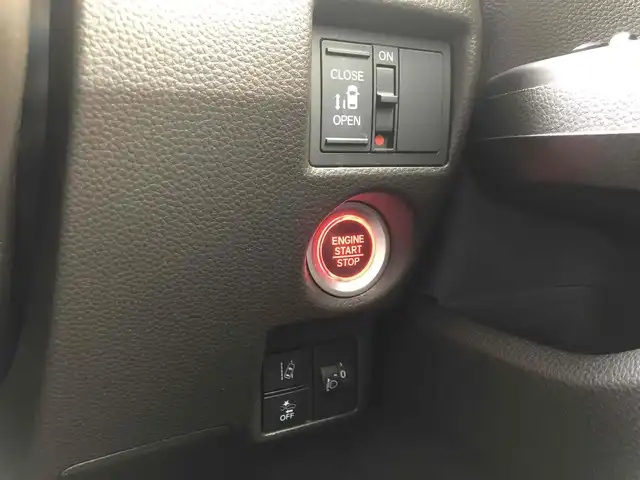 ホンダ Ｎ ＢＯＸ L 福岡県 2021(令3)年 3.1万km ピーチブロッサムパール ホンダセンシング/社外メモリナビ【AVN-LS01】/　フルセグTV/CD/Bluetooth/バックカメラ/社外ドライブレコーダー【AN-R082S】/ステアリングスイッチ/アイドリングストップ/ウィンカーミラー/クルーズコントロール/ドアバイザー/社外フロアマット/プッシュスタート/片側パワースライドドア/ETC