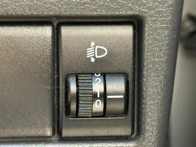 マツダ フレア XG 千葉県 2013(平25)年 4.6万km シルキーシルバーメタリック ７インチナビCA9TD(ＣＤ／ＵＳＢ)/５速ＭＴ/オートエアコン/ＥＴＣ/電格ミラー/パワーウィンドウ/アイドリングストップ/リモコンキー/フロアマット/スペアキー1本/板キーのみ/積込み純正アルミ