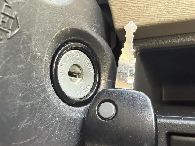 マツダ フレア XG 千葉県 2013(平25)年 4.6万km シルキーシルバーメタリック ７インチナビCA9TD(ＣＤ／ＵＳＢ)/５速ＭＴ/オートエアコン/ＥＴＣ/電格ミラー/パワーウィンドウ/アイドリングストップ/リモコンキー/フロアマット/スペアキー1本/板キーのみ/積込み純正アルミ