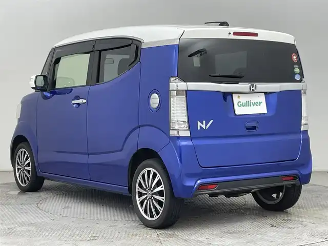 ホンダ Ｎ ＢＯＸ スラッシュ X ターボパッケージ 道央・札幌 2015(平27)年 7.3万km 青Ⅱ ・４WD/・純正メモリナビ/・CD/DVD/BT/フルセグ/SD/AUX/iPod/・ETC/・衝突軽減ブレーキ/・横滑り防止装置/・アイドリングストップ/・CTBA/・前席シートヒーター/・ステアリングヒーター/・モード切替ステアリング/・ワイヤレス充電/・電動パーキングブレーキ/・パドルシフト/・ピタ駐ミラー/・ドアバイザー/・電動格納ウィンカーミラー/・純正フロアマット/・純正15インチAW/・プッシュスタート/・スマートキー/・スペアキー