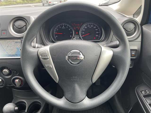 日産 ノート XVセレ +セーフ 大阪府 2015(平27)年 4.3万km シャイニングブルー 純正メモリナビ(MC324D-W)/BT/CD/DVD/SD/TV/バックカメラ/全方位カメラ/前後ドライブレコーダー/前後コーナーセンサー/レーンキープアシスト/純正フロアマット/プッシュスタート/アイドリングストップ/ドアバイザー/ETC