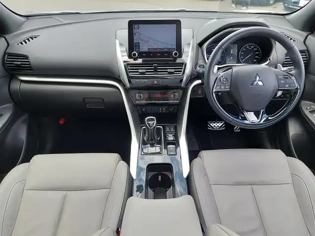 三菱 エクリプス クロス ＰＨＥＶ P 東京都 2021(令3)年 2.6万km ホワイトダイヤモンド サンルーフ/純正ナビ/アラウンドビューモニター/ETC2.0/ドライブレコーダー/ヘッドアップディスプレイ/AC1500W/パワーシート/シートヒーター/ハンドルヒーター/衝突軽減システム/レーンキープアシスト/ブラインドスポットモニター/コーナーセンサー/レーダークルーズコントロール