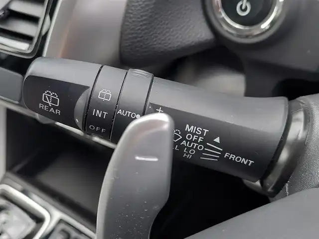 三菱 エクリプス クロス ＰＨＥＶ P 東京都 2021(令3)年 2.6万km ホワイトダイヤモンド サンルーフ/純正ナビ/アラウンドビューモニター/ETC2.0/ドライブレコーダー/ヘッドアップディスプレイ/AC1500W/パワーシート/シートヒーター/ハンドルヒーター/衝突軽減システム/レーンキープアシスト/ブラインドスポットモニター/コーナーセンサー/レーダークルーズコントロール