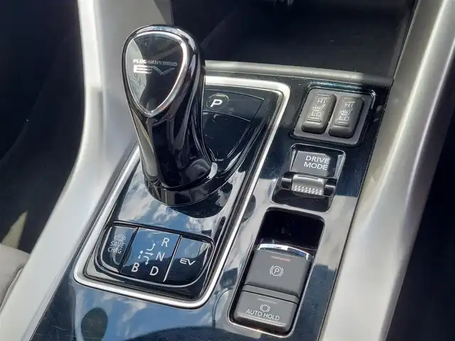三菱 エクリプス クロス ＰＨＥＶ P 東京都 2021(令3)年 2.6万km ホワイトダイヤモンド サンルーフ/純正ナビ/アラウンドビューモニター/ETC2.0/ドライブレコーダー/ヘッドアップディスプレイ/AC1500W/パワーシート/シートヒーター/ハンドルヒーター/衝突軽減システム/レーンキープアシスト/ブラインドスポットモニター/コーナーセンサー/レーダークルーズコントロール