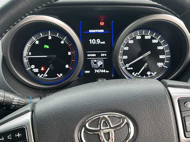 トヨタ ランドクルーザー プラド TX Lパッケージ 千葉県 2016(平28)年 7.5万km ブラック サンルーフ　レザーシート　ナビＮＳＺＴ－Ｗ６６Ｔ　バックカメラ　BT クルコン　ドラレコ　ＥＴＣ　パワーシート　ＬＥＤライト　オートライト　前後センサー　ルーフレール　７人乗り ディーゼル ターボ