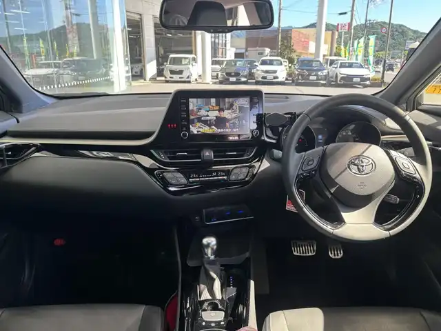 トヨタ Ｃ－ＨＲ G モード ネロ セーフティプラス 京都府 2020(令2)年 4.4万km ホワイトパールクリスタルシャイン TRDエアロ/純正8インチディスプレイオーディオ、地デジ/トヨタセーフティセンス/・プリクラッシュセーフティシステム/・レーントレーシングアシスト/・オートマチックハイビーム/・レーダークルーズコントロール/・ロードサインアシスト/ビルトインETC/USB端子/パノラミックビューモニター/ブラインドスポットモニター/LEDヘッドランプ/スペアキー/保証書