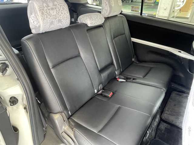 トヨタ アイシス プラタナ Vセレクション ブラン 宮城県 2014(平26)年 5万km ホワイトパールクリスタルシャイン ワンオーナー/純正ナビ（AM/FM/BT/TV/SD）/４WD/両側パワースライドドア/３列シート/コーナーセンサー/横滑り防止装置/LEDライト/オートライト/ETC/ドライブレコーダー（前後）/サマータイヤ社外AW（205/55R16）/スタッドレスタイヤ社外AW積込（195/65R15）/保証書
