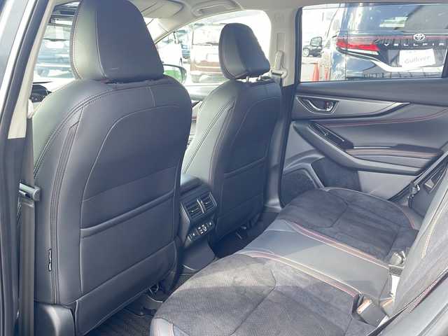 スバル レヴォーグ STIスポーツ EX ブラックインテリアセレ 岩手県 2024(令6)年 1.8万km マグネタイトグレーメタリック ・４WD/・純正メモリナビ（AppleCarplay/AndroidAuto/BT/USB/AUX/AM//FM/フルセグテレビ）/・アイサイトX/・渋滞時ハンズオフアシスト/・アクティブレーンチェンジアシスト/・ドライバー異常時対応システム/・カーブ前速度制御/・アラウンドビューモニター/・純正デジタルインナーミラー/・純正ドライブレコーダー前後/・ハーフレザーシート/・純正フロアマット/・パワーシート（運転席・助手席）/・横滑り防止機能/・LEDライト/・コーナーセンサー前後/・パワーバックドア/・パドルシフト/・プリクラッシュブレーキ/・車間距離警報/・エマージェンシーレーンキープアシスト/・車線逸脱防止機能/・後側方警戒支援システム/・ビークルダイナミクスコントロール/・ステアリング連動ヘッドランプ/・アイドリングストップ/・STI専用ステアリング