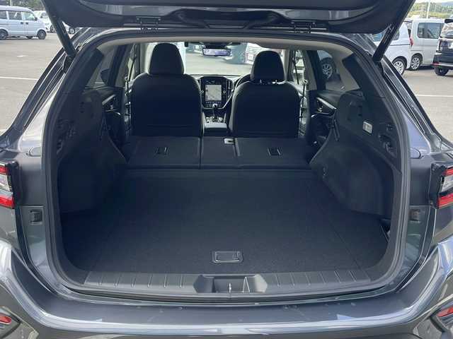 スバル レヴォーグ STIスポーツ EX ブラックインテリアセレ 岩手県 2024(令6)年 1.8万km マグネタイトグレーメタリック ・４WD/・純正メモリナビ（AppleCarplay/AndroidAuto/BT/USB/AUX/AM//FM/フルセグテレビ）/・アイサイトX/・渋滞時ハンズオフアシスト/・アクティブレーンチェンジアシスト/・ドライバー異常時対応システム/・カーブ前速度制御/・アラウンドビューモニター/・純正デジタルインナーミラー/・純正ドライブレコーダー前後/・ハーフレザーシート/・純正フロアマット/・パワーシート（運転席・助手席）/・横滑り防止機能/・LEDライト/・コーナーセンサー前後/・パワーバックドア/・パドルシフト/・プリクラッシュブレーキ/・車間距離警報/・エマージェンシーレーンキープアシスト/・車線逸脱防止機能/・後側方警戒支援システム/・ビークルダイナミクスコントロール/・ステアリング連動ヘッドランプ/・アイドリングストップ/・STI専用ステアリング