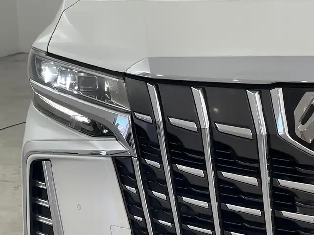 トヨタ アルファード S Cパッケージ 福岡県 2019(平31)年 5.1万km ホワイトパールクリスタルシャイン Ｗサンルーフ　/１２．１型後席モニター　/純正１０型ナビ、バックカメラ　/デジタルルームミラー　/ＥＴＣ　/３６０°ドライブレコーダー　/レーダークルコン　/コーナーセンサー　/セーフティセンス　/衝突軽減ブレーキ　/レーンキープ　/ブラインドスポットモニター　/ＰＫＳＢ　/ＭＴモード付き　/オートマチックハイビーム　/両側電動スライドドア　/パワーバックドア　/シートベンチレーション／ヒーター　/ステアリングヒーター　/純正１８インチアルミホイール　/３眼ＬＥＤヘッドライト　/テイン車高調