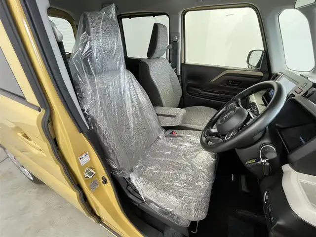 スズキ スペーシア HYBRID X 福島県 2024(令6)年 0.1万km 黄 禁煙車　純正ナビ（ＢＴ，ＵＳＢ，アップルカープレイ、フルセグ）全方位カメラ　両側パワスラ　衝突軽減システム　標識認識機能　コーナーセンサー　シートヒーター　レーンキープアシスト　アイドリングストップ
