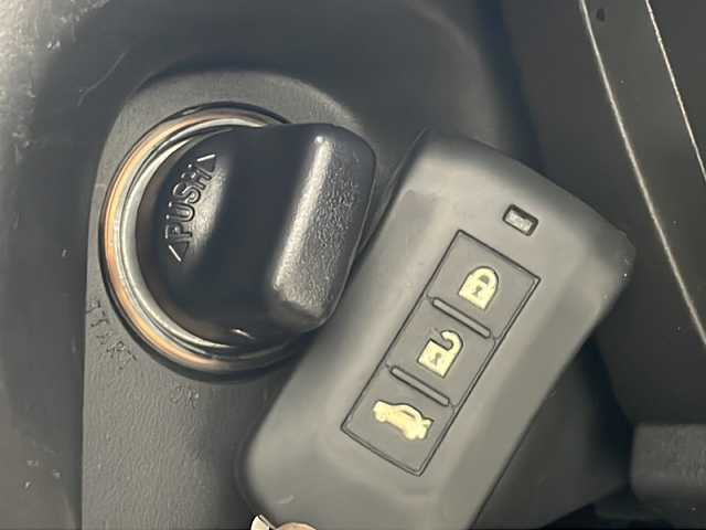 三菱 デリカＤ：５ D－Power package 秋田県 2016(平28)年 5.4万km ダイヤモンドブラックマイカ ４ＷＤ/2WD⇔4WD切替/社外ナビ/　(CD/DVD/フルセグTV/Bluetooth/AM/FM)/バックカメラ/クルーズコントロール/両側パワースライドドア/パドルシフト/前席シートヒーター/オートライト/社外フォグランプ/スマートキー/スペアキー/社外フロアマット/ＥＴＣ/取扱説明書/保証書