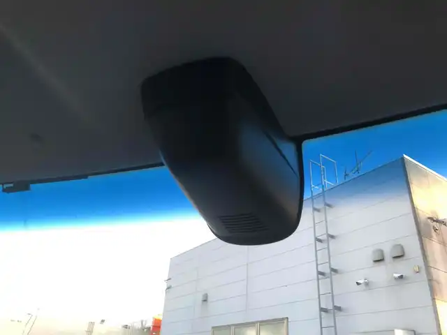 ホンダ Ｎ ＢＯＸ カスタム G Lパッケージ 福岡県 2016(平28)年 12.5万km ブリティッシュグリーンP シティブレーキアクティブシステム/ワンオーナー/純正インターナビ【VXM-175VFi】/　フルセグTV/CD/DVD/Bluetooth/バックカメラ/アイドリングストップ/ウィンカーミラー/ドアバイザー/純正フロアマット/プッシュスタート/片側パワースライドドア/ETC/HIDヘッドライト/純正14インチアルミホイール/保証書/取扱説明書