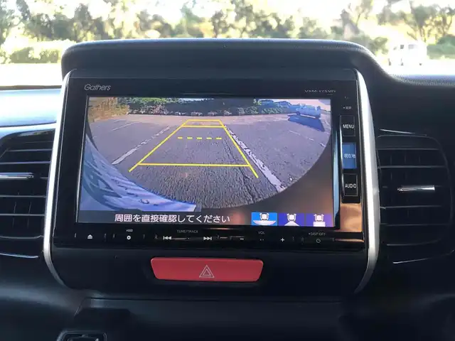 ホンダ Ｎ ＢＯＸ カスタム G Lパッケージ 福岡県 2016(平28)年 12.5万km ブリティッシュグリーンP シティブレーキアクティブシステム/ワンオーナー/純正インターナビ【VXM-175VFi】/　フルセグTV/CD/DVD/Bluetooth/バックカメラ/アイドリングストップ/ウィンカーミラー/ドアバイザー/純正フロアマット/プッシュスタート/片側パワースライドドア/ETC/HIDヘッドライト/純正14インチアルミホイール/保証書/取扱説明書