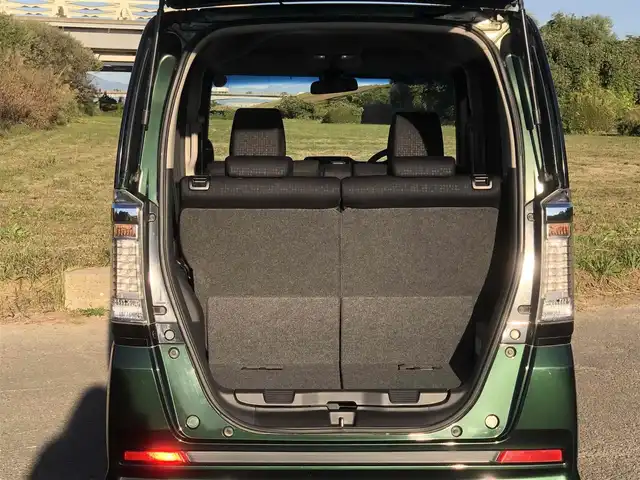 ホンダ Ｎ ＢＯＸ カスタム G Lパッケージ 福岡県 2016(平28)年 12.5万km ブリティッシュグリーンP シティブレーキアクティブシステム/ワンオーナー/純正インターナビ【VXM-175VFi】/　フルセグTV/CD/DVD/Bluetooth/バックカメラ/アイドリングストップ/ウィンカーミラー/ドアバイザー/純正フロアマット/プッシュスタート/片側パワースライドドア/ETC/HIDヘッドライト/純正14インチアルミホイール/保証書/取扱説明書