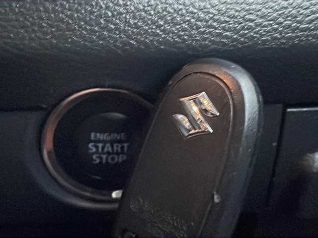 スズキ ハスラー F リミテッド 福島県 2017(平29)年 6.3万km クリスタルホワイトパール/ブラック2トーン レーダーブレーキサポート　社外ナビ　バックＣ　ＥＴＣ　フルセグ　ＢＴ　ステリモ　前席シートヒーター　スペアキー　純正ゴムマット　純正ドアバイザー　ＨＩＤヘッドライト　オートライト　電格ミラー　取説