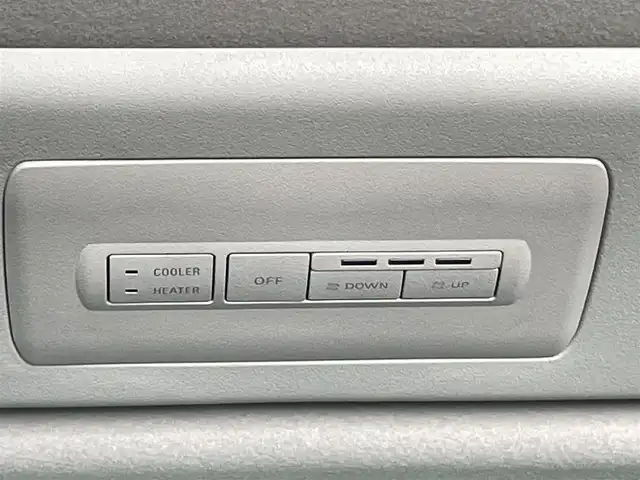 三菱 デリカＤ：５ シャモニー 千葉県 2024(令6)年 0.7万km パールⅡ 禁煙車/アルパイン11インチナビ/・EX11NX/・CD/DVD/BT/ACP/フルセグ/レーダークルーズコントロール/車線逸脱警報/両側パワースライドドア/パワーバックドア/全方位カメラ/ハーフレザーシート/D席パワーシート/前席シートヒーター/ステアリングヒーター/パドルシフト/電動パーキングブレーキ/ブレーキホールド/LEDヘッドライト/オートライト/オートハイビーム/スマートキー/ETC