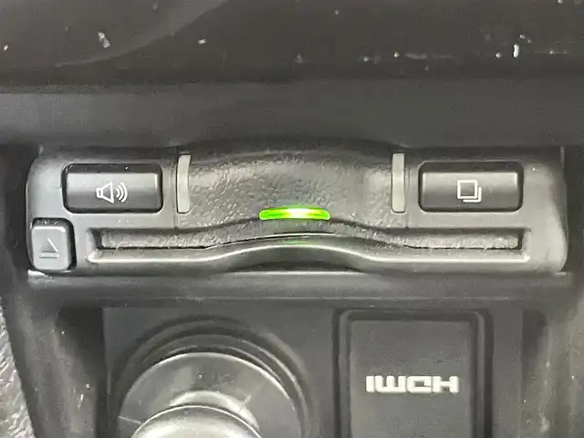 三菱 デリカＤ：５ シャモニー 千葉県 2024(令6)年 0.7万km パールⅡ 禁煙車/アルパイン11インチナビ/・EX11NX/・CD/DVD/BT/ACP/フルセグ/レーダークルーズコントロール/車線逸脱警報/両側パワースライドドア/パワーバックドア/全方位カメラ/ハーフレザーシート/D席パワーシート/前席シートヒーター/ステアリングヒーター/パドルシフト/電動パーキングブレーキ/ブレーキホールド/LEDヘッドライト/オートライト/オートハイビーム/スマートキー/ETC