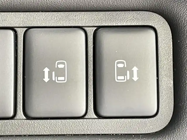 三菱 デリカＤ：５ シャモニー 千葉県 2024(令6)年 0.7万km パールⅡ 禁煙車/アルパイン11インチナビ/・EX11NX/・CD/DVD/BT/ACP/フルセグ/レーダークルーズコントロール/車線逸脱警報/両側パワースライドドア/パワーバックドア/全方位カメラ/ハーフレザーシート/D席パワーシート/前席シートヒーター/ステアリングヒーター/パドルシフト/電動パーキングブレーキ/ブレーキホールド/LEDヘッドライト/オートライト/オートハイビーム/スマートキー/ETC